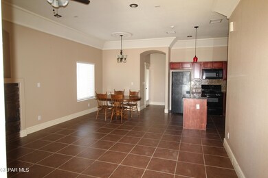 812 Desert Sky Dr, Horizon City, TX 79928 - photo 7