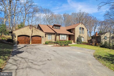 8021 Cypress Grove Ln, Cabin John, MD 20818 - photo 3