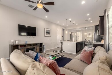 10' ceilings