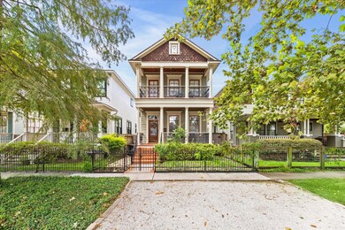 817 Rutland St, Houston, TX 77007 - photo 2