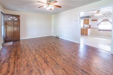 9340 N Maize Rd, Valley Center, KS 67147 - photo 7