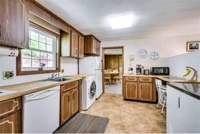 74 Hemenway Rd, Framingham, MA 01701 - photo 7