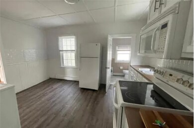 7 Bridge St unit c, Newport, RI 02840 - photo 2