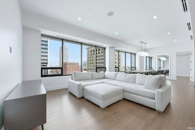 202 W Berry St unit 730 Urbana Condo, Fort Wayne, IN 46802 - photo 6