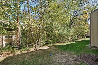 400 New River Rd unit 210, Manville, RI 02838 - photo 5