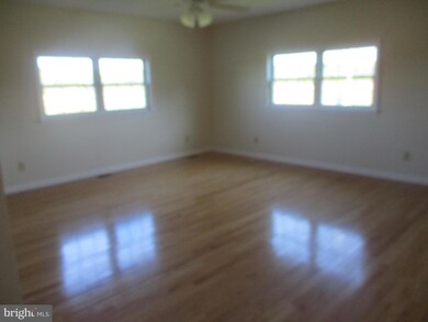 45000 Medleys Neck Rd, Leonardtown, MD 20650 - photo 3