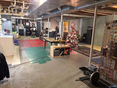 183 Southvale Ave, Hamilton, AL 35570 - photo 7