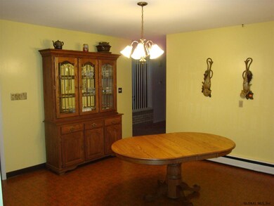 1009 Sandy Ln, Schenectady, NY 12303 - photo 5