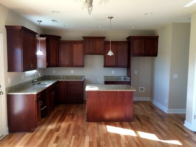 SImilar Kitchen