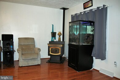 321 Wellham Ave, Glen Burnie, MD 21061 - photo 6