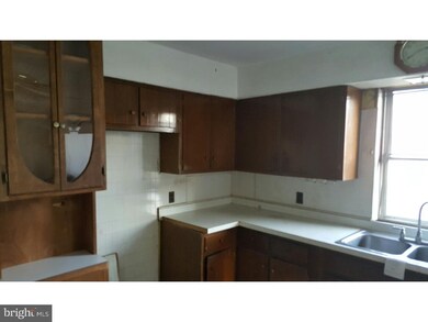 81 N Chester Ave, Riverside, NJ 08075 - photo 3