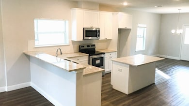 9214 Nyssa Ave unit B, Houston, TX 77078 - photo 2