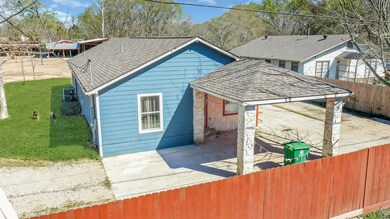 9426 Tower St, Houston, TX 77088 - photo 6