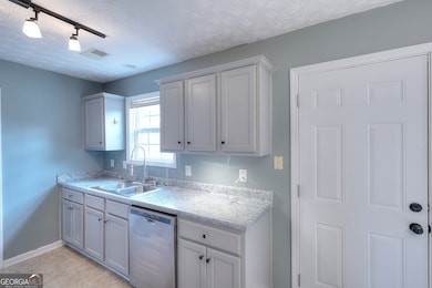 908 Fawnfield Dr, Monroe, GA 30656 - photo 2