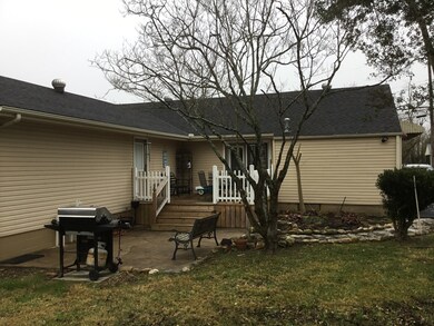 323 Center St, Shelbyville, TN 37160 - photo 5