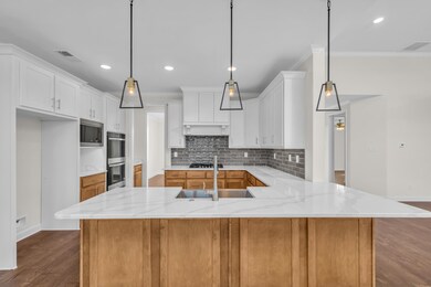 SAMPLE PHOTOS OF SAME FLOORPLAN