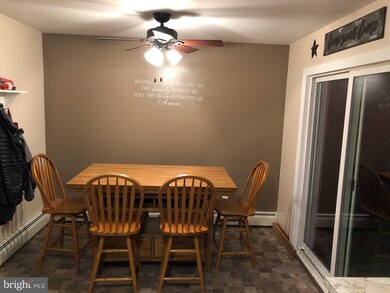 618 Hamilton Ave, Chambersburg, PA 17202 - photo 5