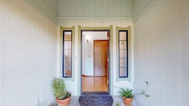 1290 Leslie Road-104