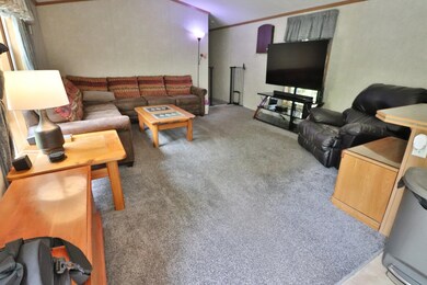 9 & 10 Bryant Ledge Dr, Woodstock, NH 03262 - photo 3