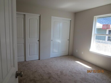 529 SW Leonard St, Grants Pass, OR 97526 - photo 3