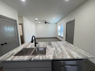 905 Matilda Unit #1 and #2, Troup, TX 75789 - photo 4