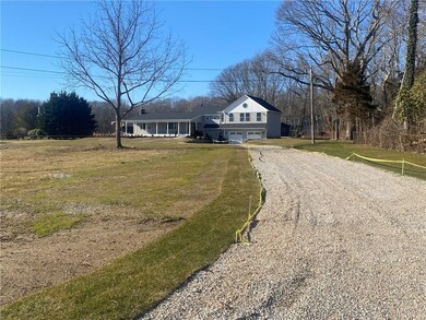 2695 Boston Neck Rd, Saunderstown, RI 02874 - photo 2