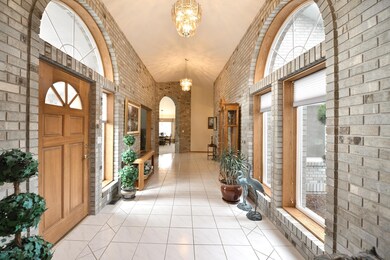 2 Inviting Entry