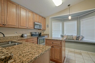 1216 Lexie Dr-13