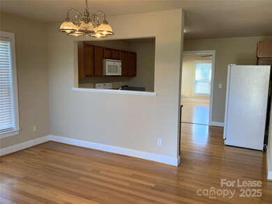 111 Kingsgate Ct, Statesville, NC 28625 - photo 4