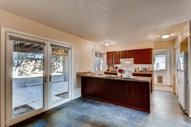 3729 W Sahuaro Phoenix AZ-large-007-26-K