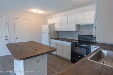 2655 Acacia Avenue-6