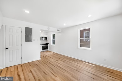 205 55th St NE, Washington, DC 20019 - photo 4