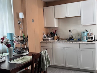 602 E Lutton St, New Castle, PA 16101 - photo 5