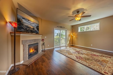 Living Room w/ gas fireplace