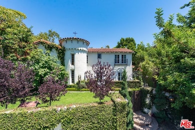 1818 Outpost Dr, Los Angeles, CA 90068 - photo 2