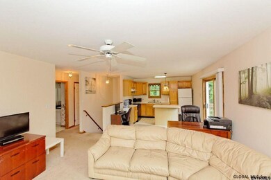 25 Hudson Ave, Saratoga Springs, NY 12866 - photo 2