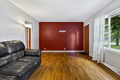251 Cambridge Ave, Holland-3