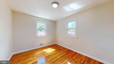 37 Hazelhurst Ave, Ewing, NJ 08638 - photo 5