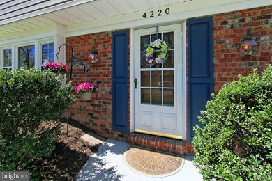 4220 Minstrell Ln, Fairfax, VA 22033 - photo 2