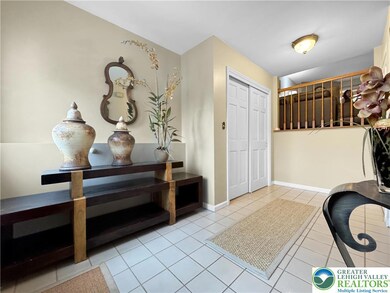 9 Aspen Ct, Easton, PA 18040 - photo 4