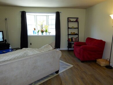 721 Mammoth Rd unit 13, Manchester, NH 03104 - photo 7