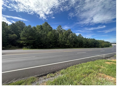 855 W Alexander Love Hwy, York, SC 29745 - photo 4