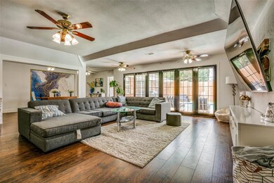 1932 Hurstview Dr, Hurst, TX 76054 - photo 3