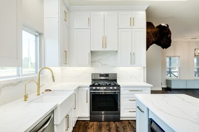 1702 Lundy Ln, Friendswood, TX 77546 - photo 5