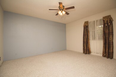 4544ML - 6 Master Bedroom 2