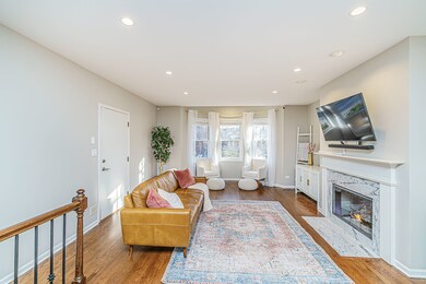 1206 W Addison St unit 1, Chicago, IL 60613 - photo 5