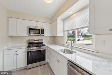 350 Morris Rd unit 2, Wayne, PA 19087 - photo 3