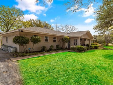 1219 Davis Rd, Granbury, TX 76049 - photo 3