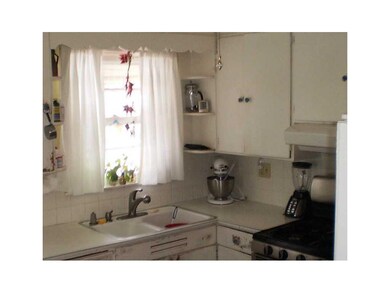 714 34th St SE, Cedar Rapids, IA 52403 - photo 3