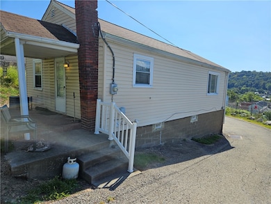 502 Center St, McKeesport, PA 15132 - photo 4